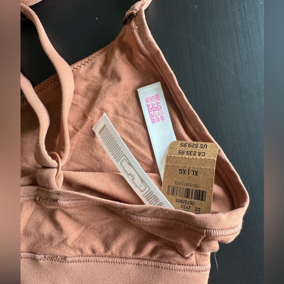 Victoria's Secret PINK BRALETTE BRA TOP TRIANGLE BRALETTE NWT Sz XL - Picture 6 of 6